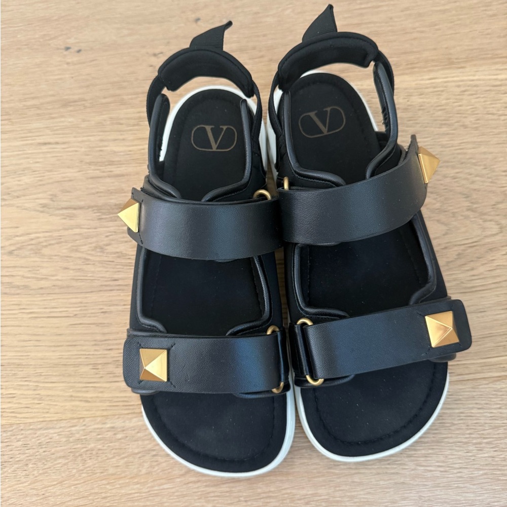 Valentino Garavani Pyramid Studded Sport Sandals Black with Gold Studs 39
